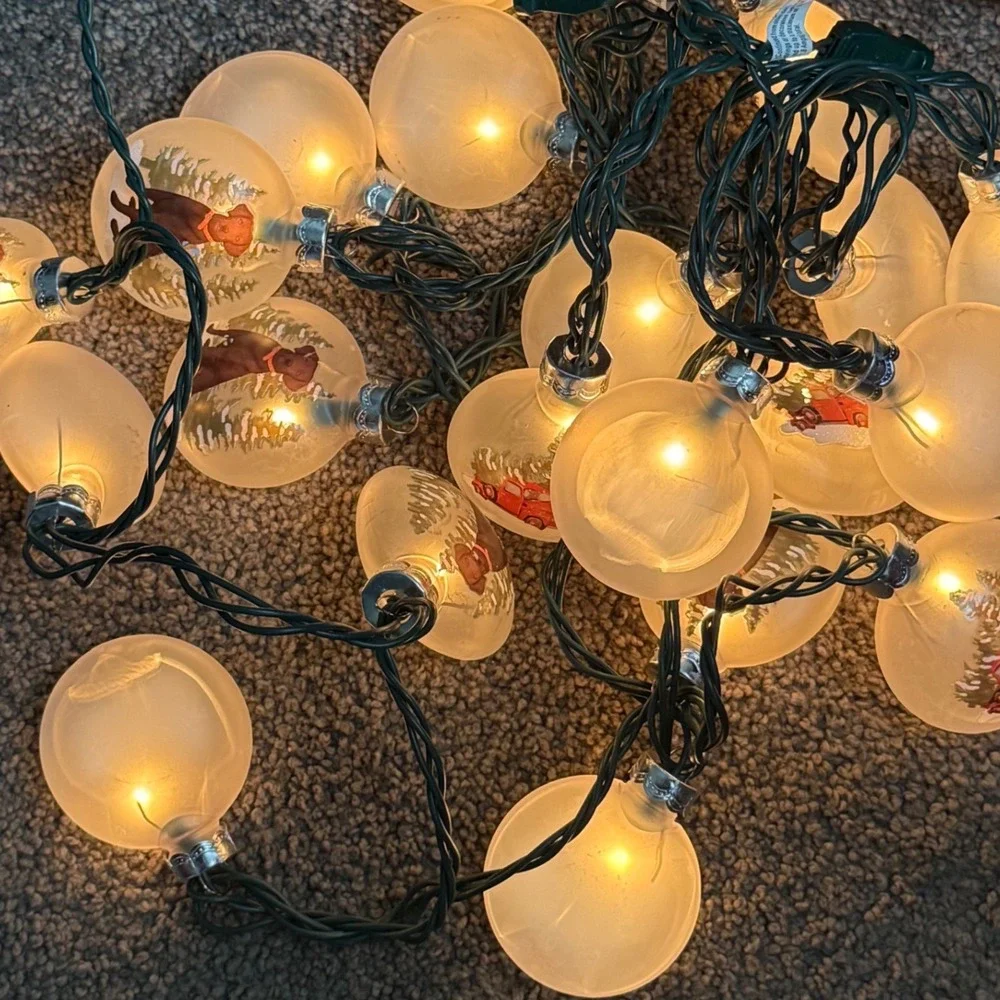 Chocolate Labrador Hand Painted Christmas String Light Red Truck Cardinal Tested